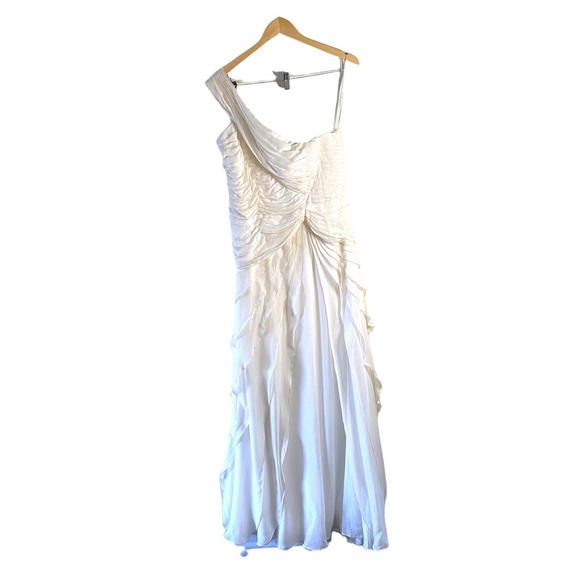 Tadashi Shoji One Shoulder Ivory Chiffon Gown / Wedding Dress Size 12 - Picture 3 of 10